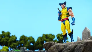 Medicom Mafex X-Men WOLVERINE Action Figure Review