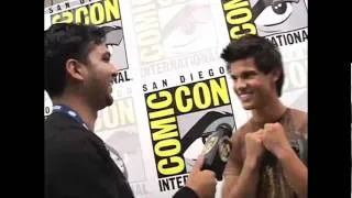 The cast talks Twilight at Comic-Con 2008 - JoBlo.com