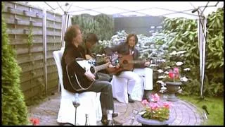 The LSB Experience live in a garden- Carry On