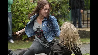 EastEnders - Stacey Branning Beats Up Janine Malloy For Calling The Social (30th September 2010)