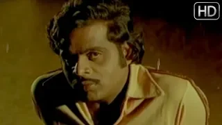 Ambarish Escape from Sunder Krishna Urs | Antha Kannada Movie Scene