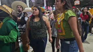 carnaval Silacayoapam Oaxaca 2024 segundo día amenizando "Arlekin "