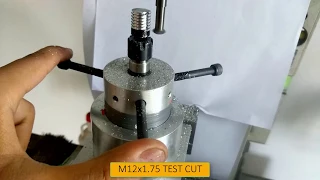 Thread milling device for manual milling machine