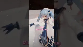 Silly video of my 'snow miku 2021 figma' figure ♡ #shorts