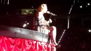 La Vie En Rose - Madonna - Live in Turin (21.11.2015)