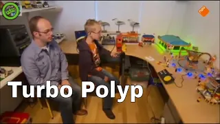 Turbo Polyp - Man bijt Hond