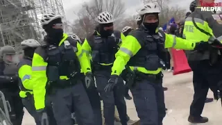 Trump Supporters Storm US Capitol