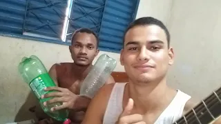 R1 COM TIOZINHO TOCANDO E CANTANDO FILHO DO DEUS VIVO 🙈🙉😃