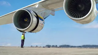 Inspecting World's Largest Cargo Plane Engines After a Super Heavy Landing