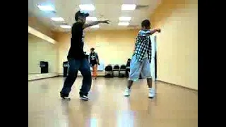 Вот как танцуют парни)))