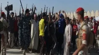 Raw: Thousands in Iraq Join Fight Against ISIL