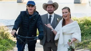 Sir Paul McCartney Photobombs Couple’s Wedding Photos