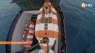 Моряки Северного флота отрабатывают навыки спасения экипажа затонувшей подводной лодки