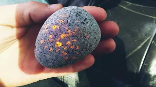 Finding GLOWING Yooperlite Rocks & Lake Superior Agates | Rock Hounding Upper Peninsula Michigan