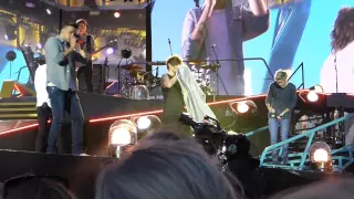 One Direction - What Makes You Beautiful (Horsens, Denmark 16.06.2015)