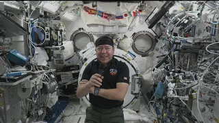 iss070m260861703 Expedition 70 Astronaut Mike Barratt Talks with KGW TV Portland Oregon 240326