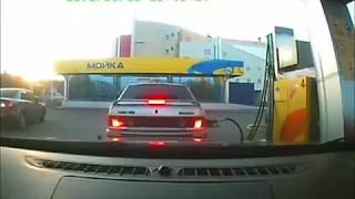 Woman Almost Destroys Entire Gas Station  Silvester Böller Extrem &  Instant Karma Compilation 2018