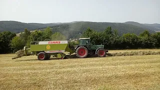 Heuernte 2022 Fendt Favorit 311 mit Claas Quadrant 1200