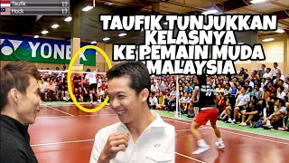TAUFIK HIDAYAT'S BEST GAME. There is a spring on the wrist. TRICKSHOT. final match!
