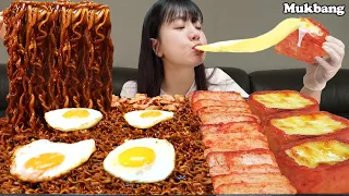 부모님이 잠든 새벽에 틈새라면 매운짜장 5봉지 + 모짜렐라 통스팸 1.5kg 먹었습니다ㅋㅋㅋ🤣ㅣ라면 야식 리얼 먹방ㅣEat 5 Black bean Noodles MUKBANG