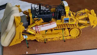 Unboxing  - Komatsu D575A Alcoa Mining 1:50 Hi.Mo.Bo.