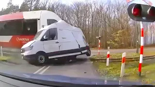 Train Crossing Failures Caught On Camera