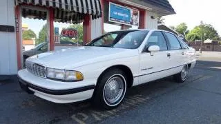 1991 Chevrolet Caprice Classic Start Up, Exhaust, In Depth Tour, and Short Test Drive