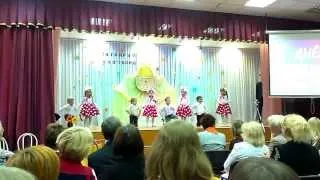 Танец детей "Платьице в горошек" - день учителя