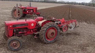 IH McCormick B275 & B-13 Ploughing