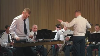 Leroy Anderson, "Fiddle-Faddle" (Пустячок). Оркестр п/у В.Коновалова, солист Алексей Игин.