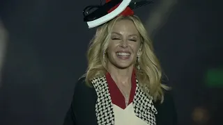 Kylie Minogue - Slow (Live Singapore - F1 GP 2016)