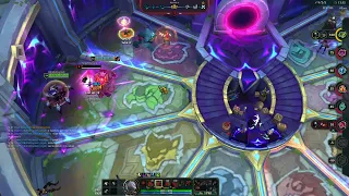 TAHM KENCH GLITCH WITH URGOT W PASSIVE KEEPS GOING INSIDE!