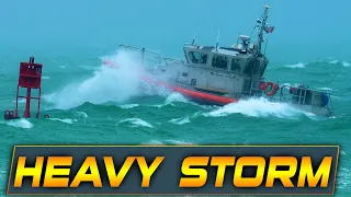 RIDERS ON THE STORM! BOATS CAUGHT IN BAD WEATHER AT HAULOVER INLET | BOAT ZONE