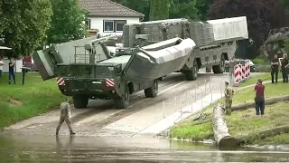 These M3 Amphibious Bridge Vehicles Are Awesome!