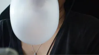 #asmr Relax While I Chew and Blow Bubble Gum While Checking My ☎️