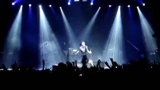 Papa Roach - Born With Nothing Die With Everything (Live @ Tele-Club)