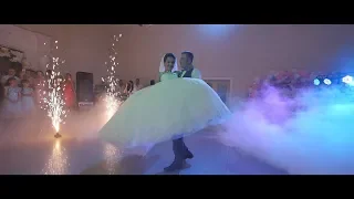 Our First Wedding Dance/Stepan & Natalia//Перший весільний танець Степан та Наталя "Зацілую"