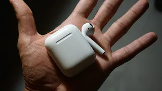 (FIX)Left/Right Airpod not working or charging