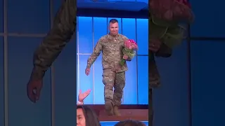 A military family reunites during a game of 'What's in the Box?' #ellen #shorts