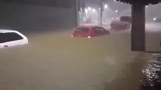 Chuva forte em Irecê invade casas e pontos comerciais