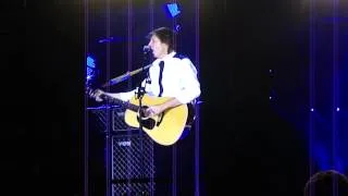 Paul McCartney - Dodger Stadium (August 10, 2014). First notes of I've Just Seen A Face
