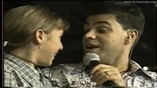 Amigos & Amigos - Zezé Di Camargo & Luciano cantam "Pra Não Pensar em Você" Rede Globo 1999