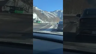 Дорога на Медео. Алматы