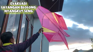 EVAKUASI LAYANGAN BLOLONG NYANGKUT DI SENG !!