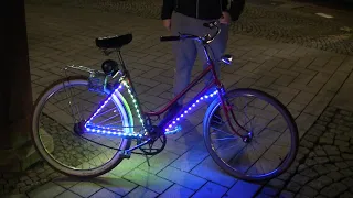 Late - Night - Shopping Hildesheim 2021 " Beleuchtetes Fahrrad " ( 29.10.2021 ) Teil 1