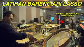 BEGINI SUASANA LATIHAN BAND BARENG ARI LASSO