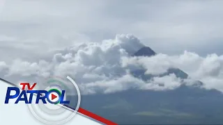 Bulkang Mayon itinaas sa alert level 2 | TV Patrol