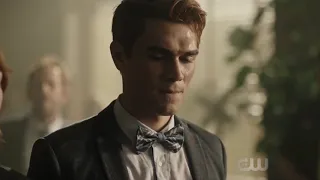 Riverdale Season 3 Episode 1   Archie Getting Arrested