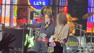 Hollywood Vampires - Walk This Way (Aerosmith cover) Live at Swansea Arena Abertawe July 7th 2023