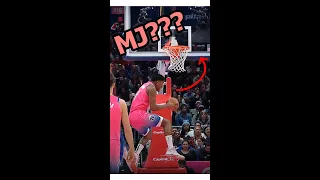 THIS GUY TRYING TO IMITATE MICHAEL JORDAN REVERSE LAY UP HANG TIME! (Wizards vs Mavericks) #shorts